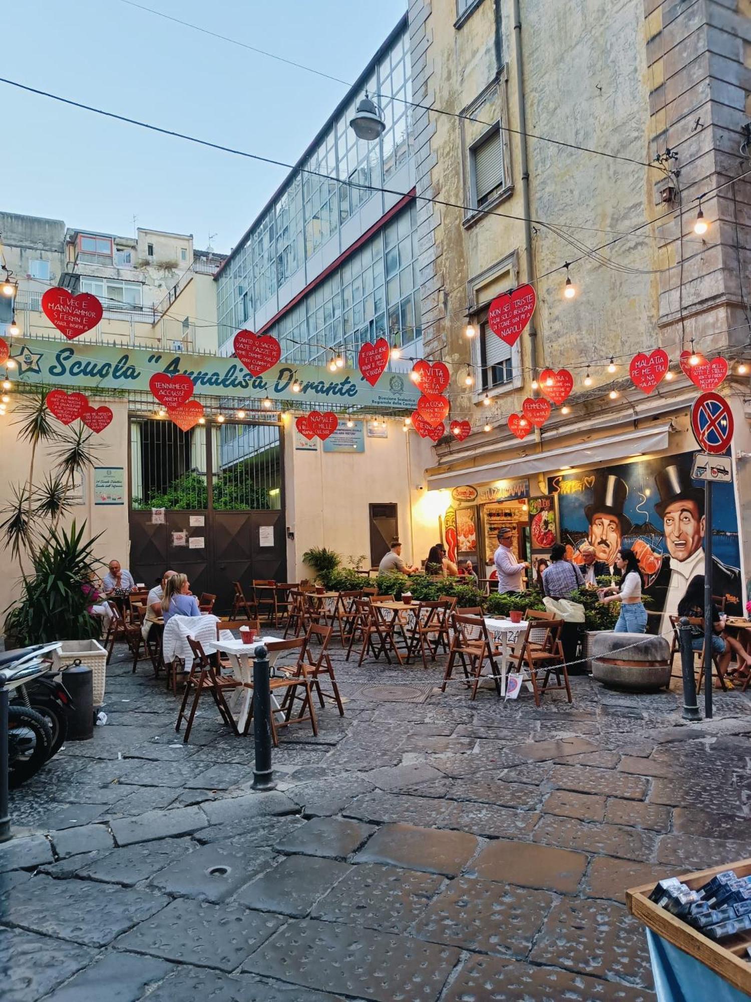Appartamento Tasor Historic Center Napoli Esterno foto